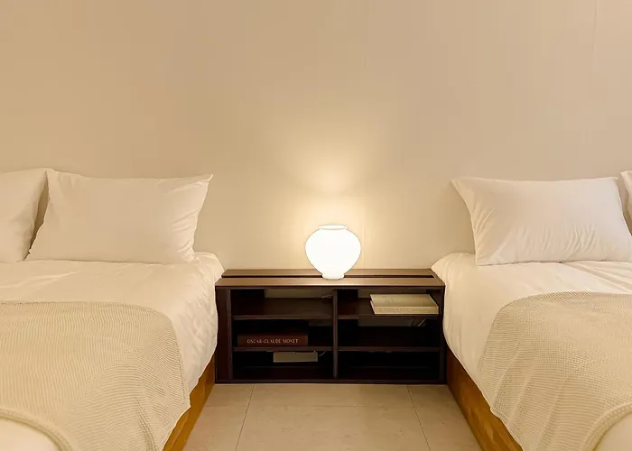 5 Min To Station, Direct Bus Access, 3br, 4beds, 2beths, Entire 1st Floor House With Private Yard, Free Luggage Storage 別荘 ソウル特別市