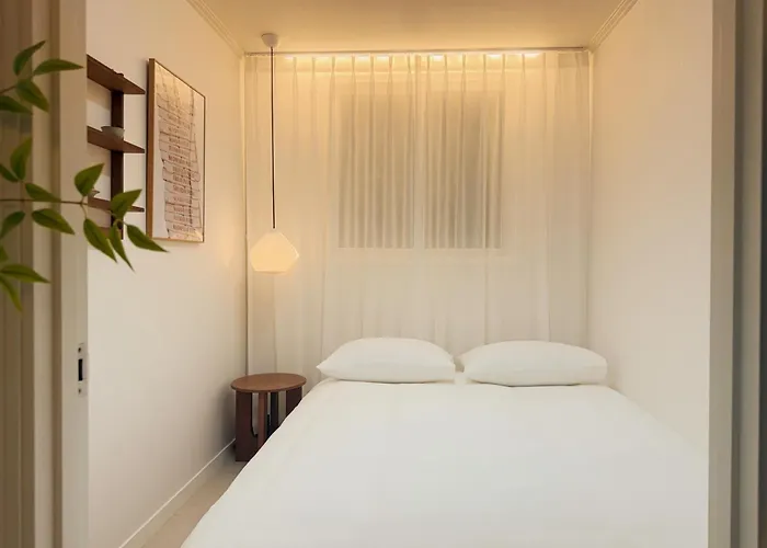 5 Min To Station, Direct Bus Access, 3br, 4beds, 2beths, Entire 1st Floor House With Private Yard, Free Luggage Storage * ソウル特別市