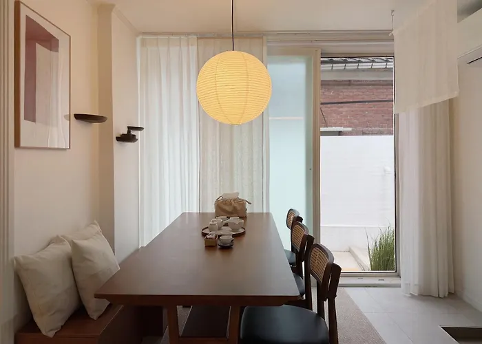 5 Min To Station, Direct Bus Access, 3br, 4beds, 2beths, Entire 1st Floor House With Private Yard, Free Luggage Storage 別荘 ソウル特別市